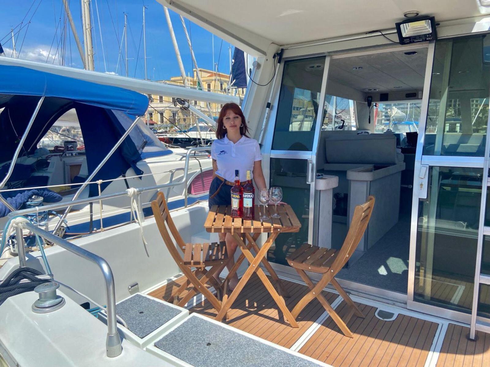 ホテル She'S Mine Yacht カターニア エクステリア 写真